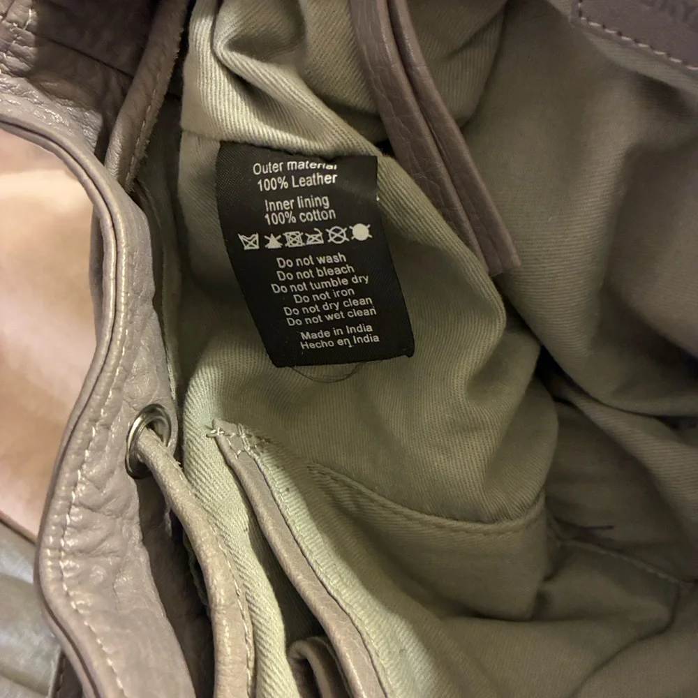 Elegant Day & Mood Gray Leather Backpack - Picture 4 of 15